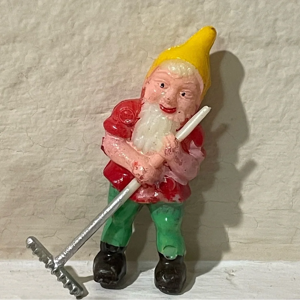 Vintage Snow White and Dwarfs plastic figures